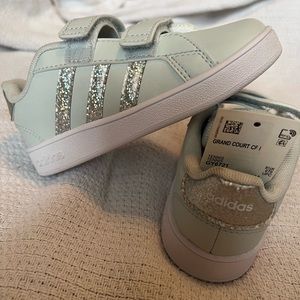 Adidas Grand Court Shoes kid size 9